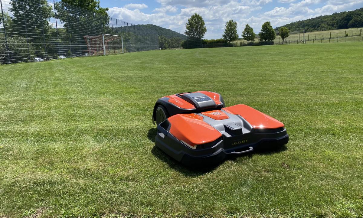 Husqvarna CEORA robotfűnyíró