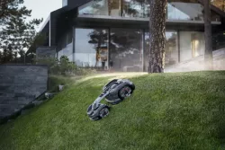 Automower 435X AWD összkerékhajtású robotfűnyíró 2024 9.Kép