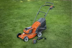 LC 137i KIT akkumulátoros fűnyíró (akkuval és töltővel) 5.Kép